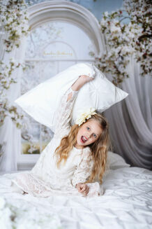 Spring photographic background with flowers t_4624 - 4