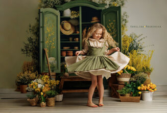 Spring photographic background with shelf t_4413 - 2