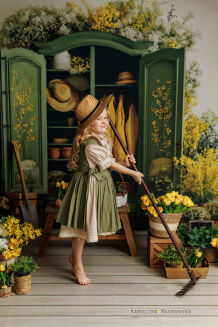 Spring photographic background with shelf t_4413 - 3