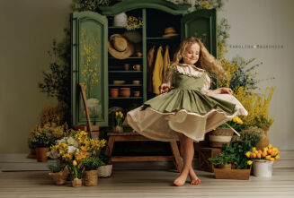 Spring photographic background with shelf t_4413 - 7