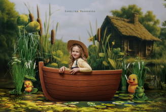 Spring photographic background with a frog t_4616 - 7