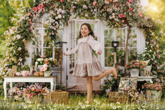 Spring photographic background with greenhouse t_4690 - 5