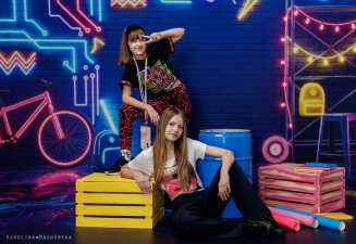 School photographic background with neons t_4743 - 7